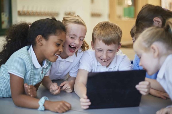 Quelles sont les bonnes raisons d'inscrire son enfant à la maternelle privée et bilingue Galilée ?