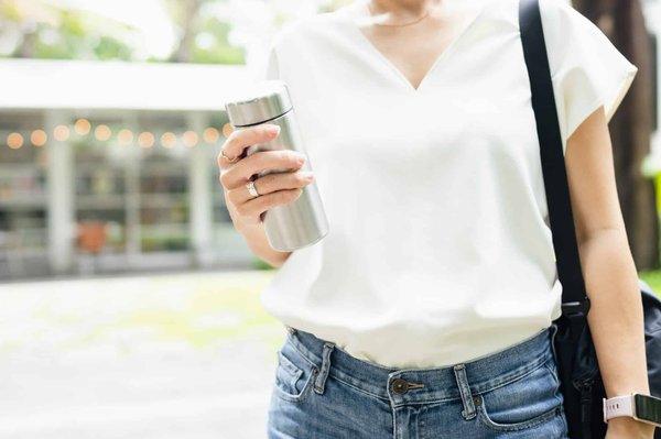 Bouteille isotherme personnalisable publicitaire : comment les clients peuvent réagir ?